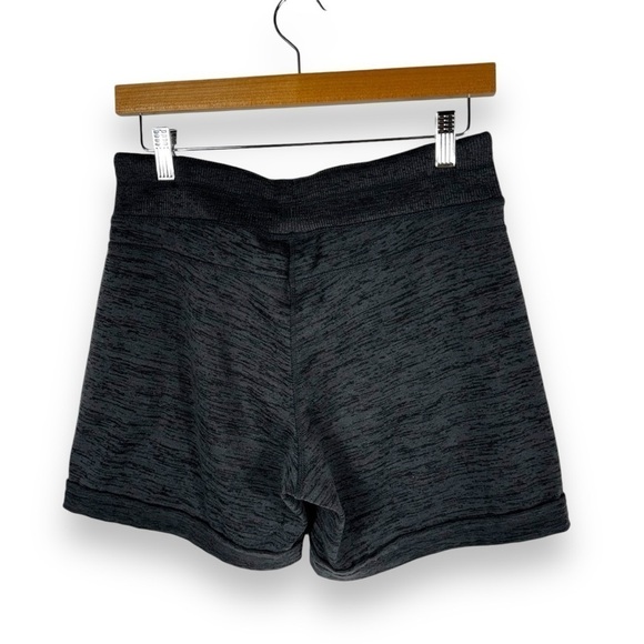 Athleta Downplay Shortie Activewear Workout Shorts, Heathered Grey, Size Small - Picture 5 of 10